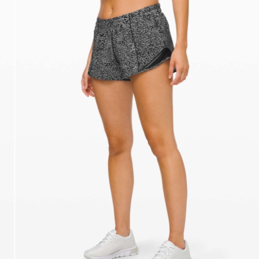 Lululemon hotty hot short 4